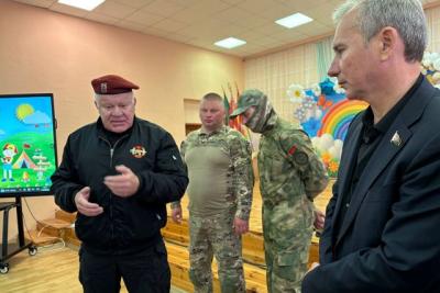 Дзмітрый Паўлічэнка праводзіў “практыкум” са зброяй у дзіцячым летніку “Бароўка”