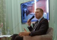 Дэпутат заклікаў школьнікаў з Дуброўна “здымаць рылсы пра тое, як крута ў Беларусі”