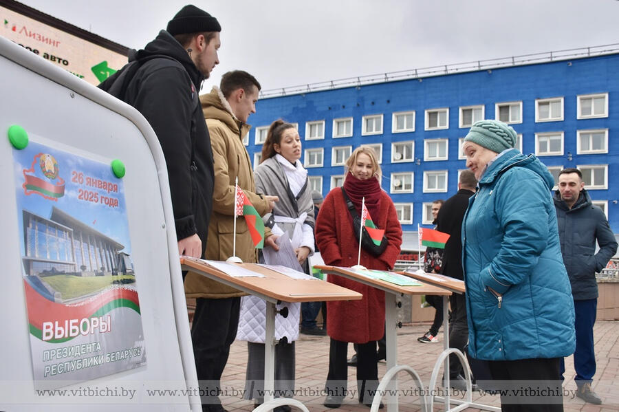 IЖыхароў Віцебшчыны пераконваюць ісці на выбары і «прагаласаваць за гаранта Канстытуцыі»