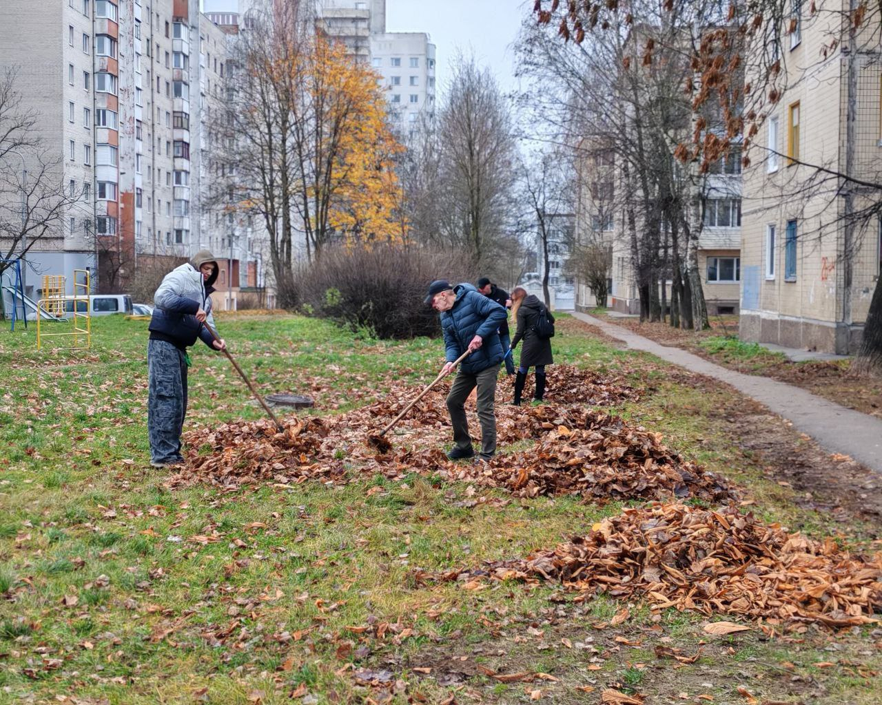 IПры дэфіцыце дворнікаў зноў выкарысталі былых зняволеных